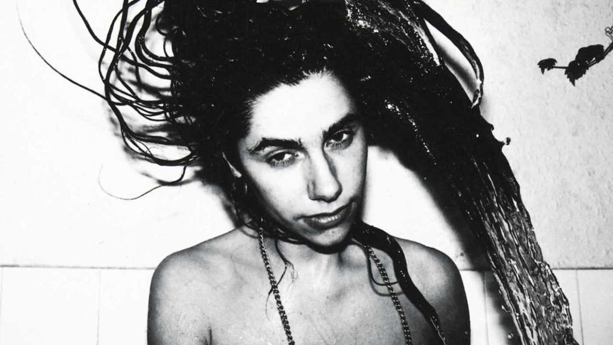  PJ Harvey - Rid Of Me cover art detail 