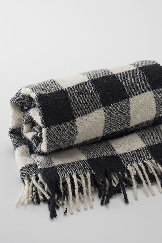 Buffalo Plaid Fringed Throw