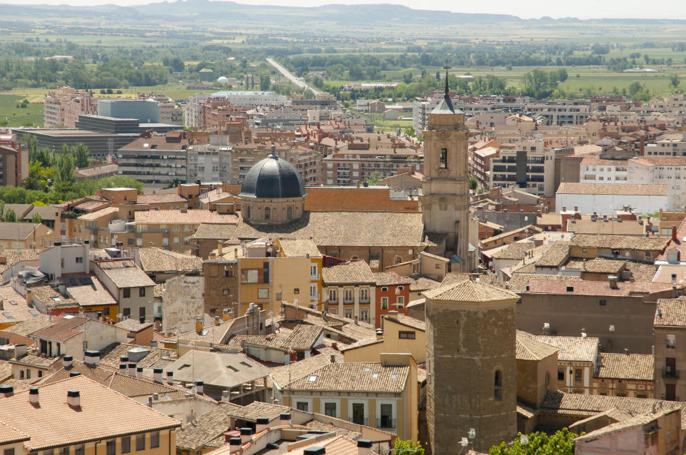 <p>El nuevo récord del precio del alquiler en Huesca es de 7,7 euros al mes por cada metro cuadrado. (Foto: Getty Images).</p> 