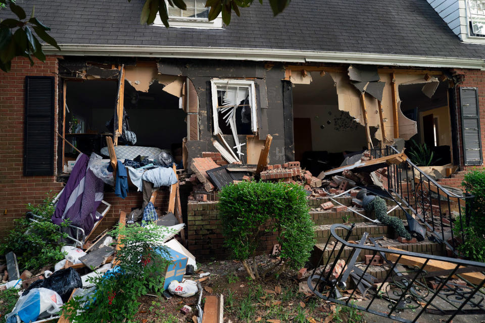 The crime scene where law enforcement officers were shot serving a warrant Monday in Charlotte, N.C.  (Sean Rayford / Getty Images)