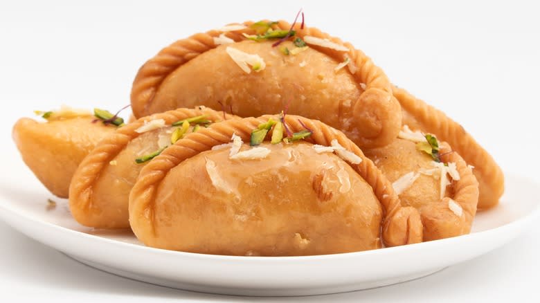 gujiya