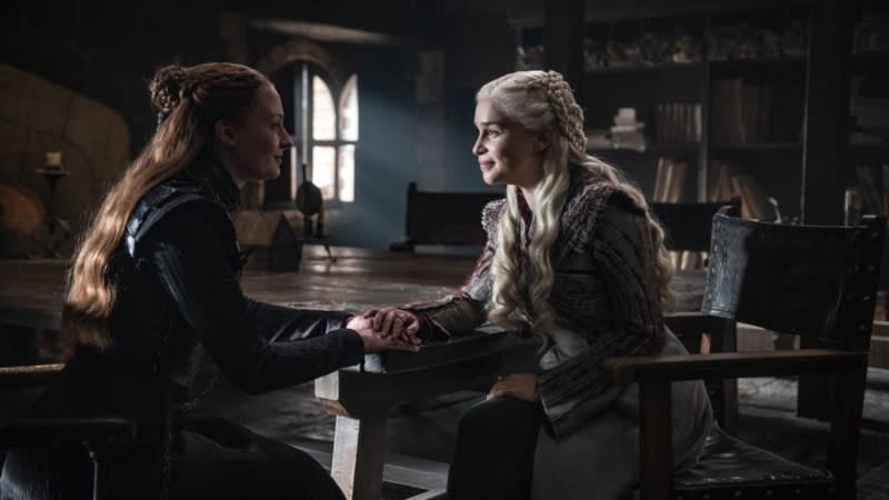 Sansa and Dany try to talk things through