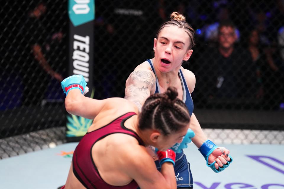 Nicolle Caliari def Corinne Laframboise - DWCS 71