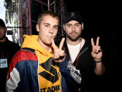 <p>The singer was in a peaceful state of mind hanging out with manager Scooter Braun at Sunday’s One Love Manchester concert. Onstage, the Biebs was clearly more emotional, and he <a rel="nofollow" href="https://www.yahoo.com/celebrity/justin-bieber-cries-during-one-214400466.html" data-ylk="slk:fought back tears;elm:context_link;itc:0;sec:content-canvas;outcm:mb_qualified_link;_E:mb_qualified_link;ct:story;" class="link  yahoo-link">fought back tears</a> during his performance. (Photo: Kevin Mazur/One Love Manchester/Getty Images for One Love Manchester) </p>