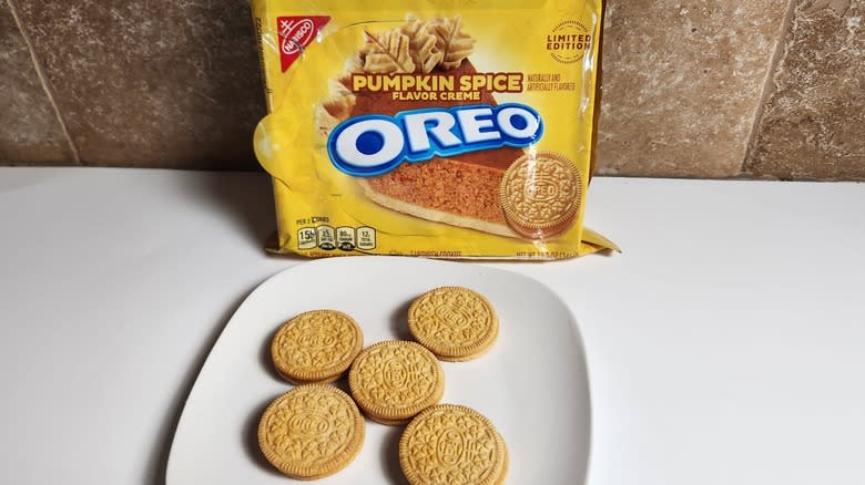 Oreo pumpkin spice flavor creme