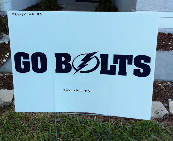 How Lightning fan outwitted petty HOA over playoff sign