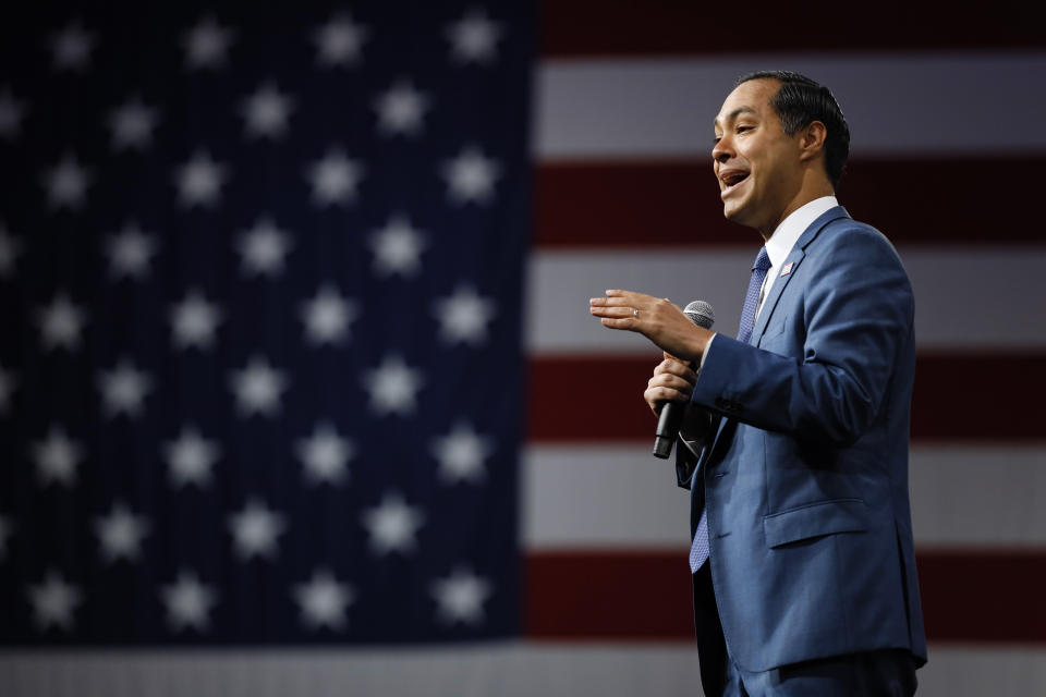 2020 candidate&nbsp;Juli&aacute;n Castro is laying out a major plan to improve animal welfare in the United States. (Photo: ASSOCIATED PRESS)