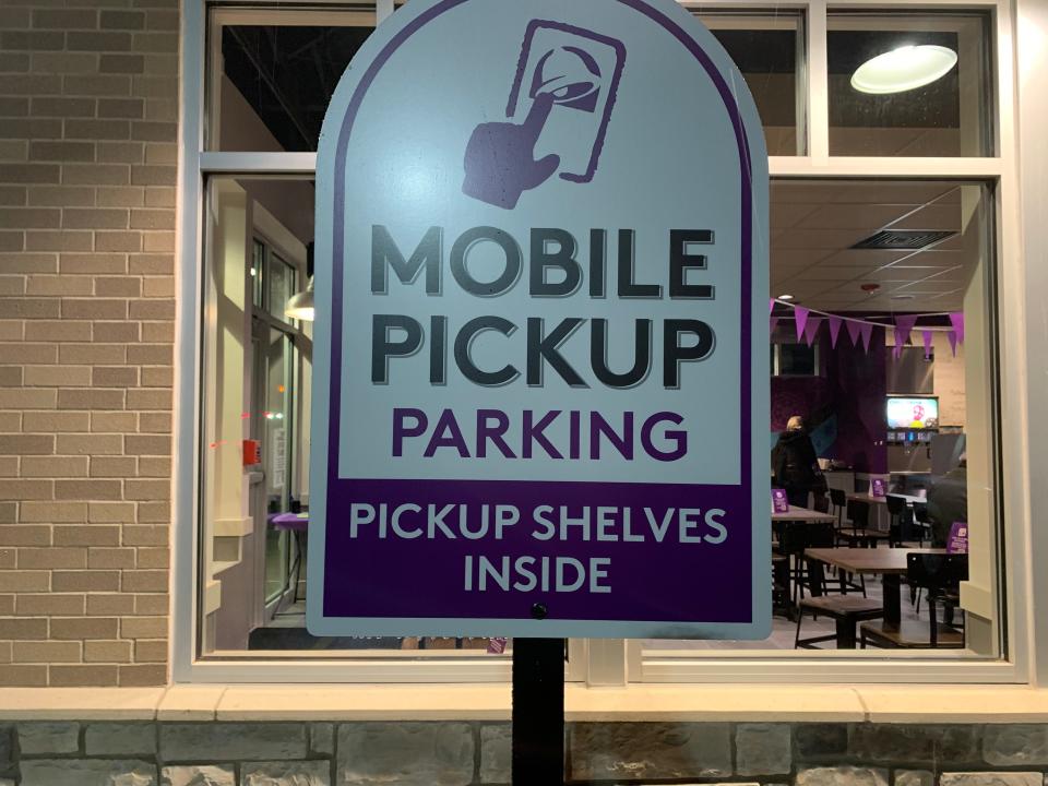 Taco Bell Go Mobile parking