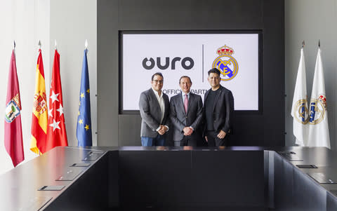 Bertrand Sosa, Emilio Butragueño and Roy Sosa (Photo: Business Wire)