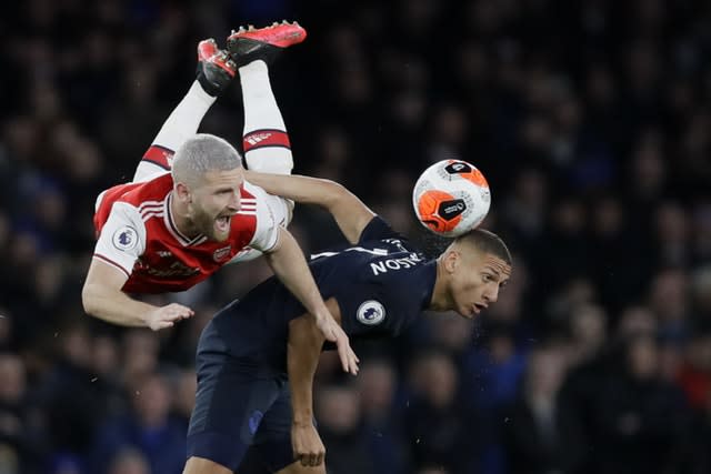 Shkodran Mustafi (left) and Richarlison