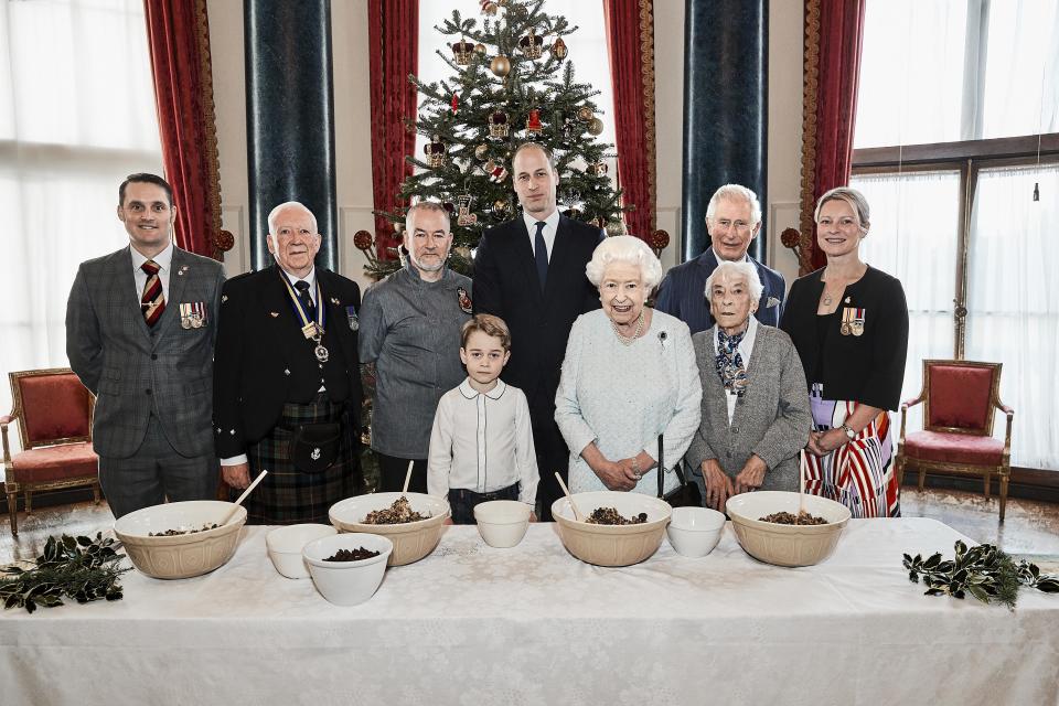 <h1 class="title">Christmas At Buckingham Palace</h1><cite class="credit">Handout/Getty Images</cite>