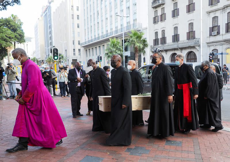 South Africans pay respects to late anti-apartheid hero Tutu