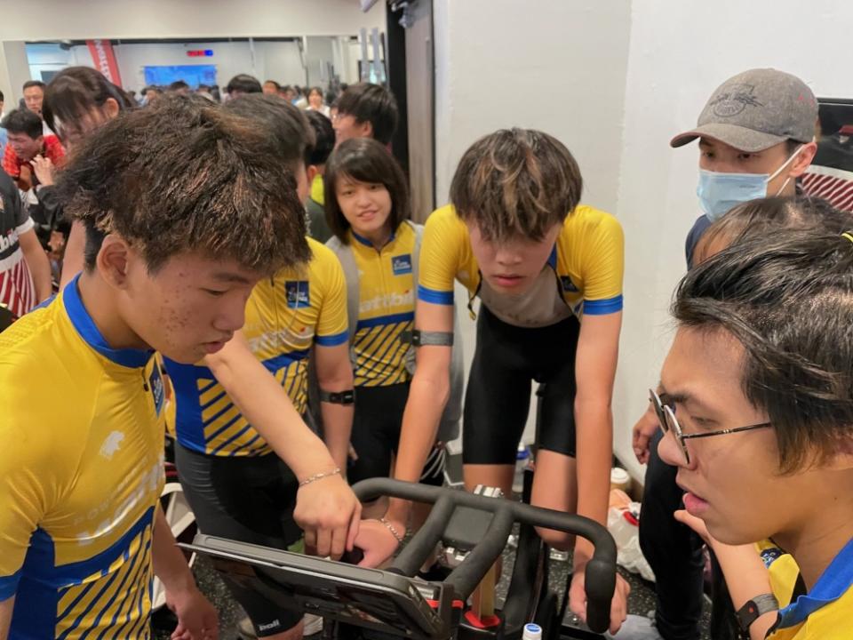 同學們組隊參加Wattbike Inter- School Challenge比賽。