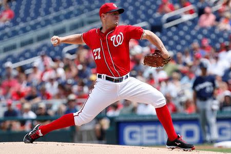 Aug 23, 2015; Washington, DC, USA; Washington Nationals starting pitcher Jordan Zimmermann (27) pitches against the Milwaukee Brewers in the first inning at Nationals Park. The Nationals won 9-5. Mandatory Credit: Geoff Burke-USA TODAY Sports