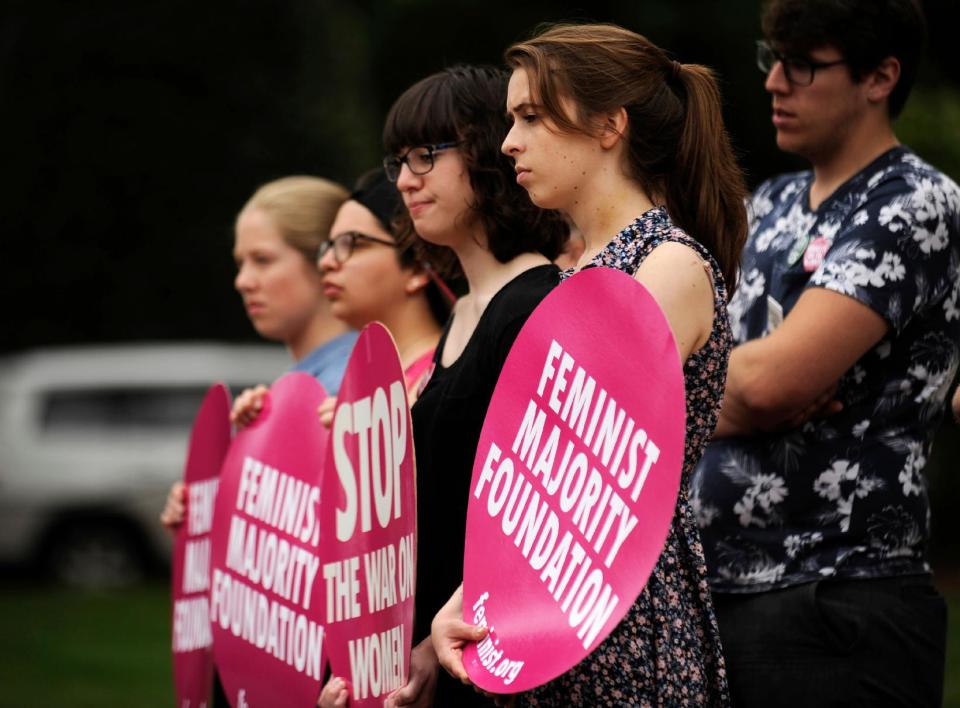 Student activists attend a press conference announcing a Title IX lawsuit against the University of Mary Washington in Fredericksburg, Va., on May 7, 2015. Feminists United, the group behind the suit, claims the school's administration doesn't take adequate measures to protect women from sexual violence. (Photo: Peter Cihelka /The Free Lance-Star via AP)