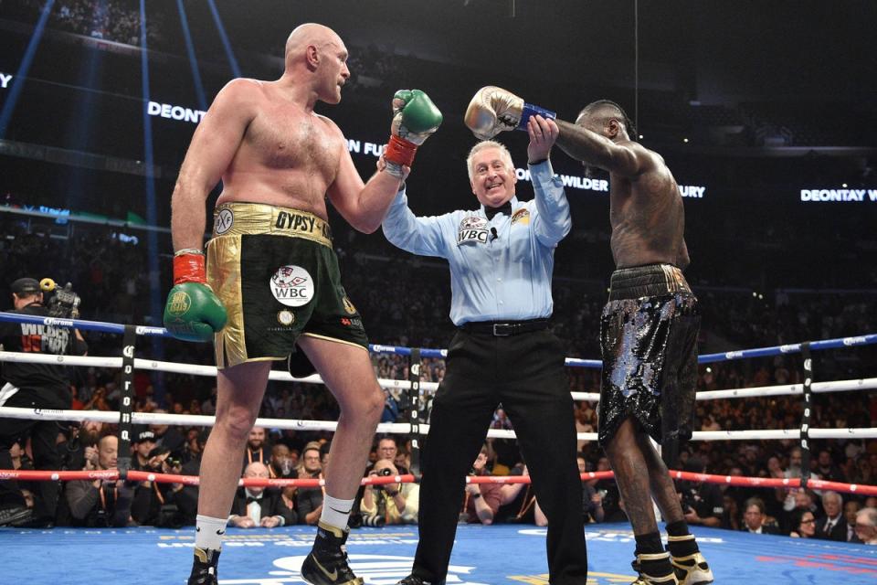 Tyson Fury (right) was first knocked down in the ninth round at the Staples Center in Los Angeles (Lionel Hahn/PA) (PA Archive)