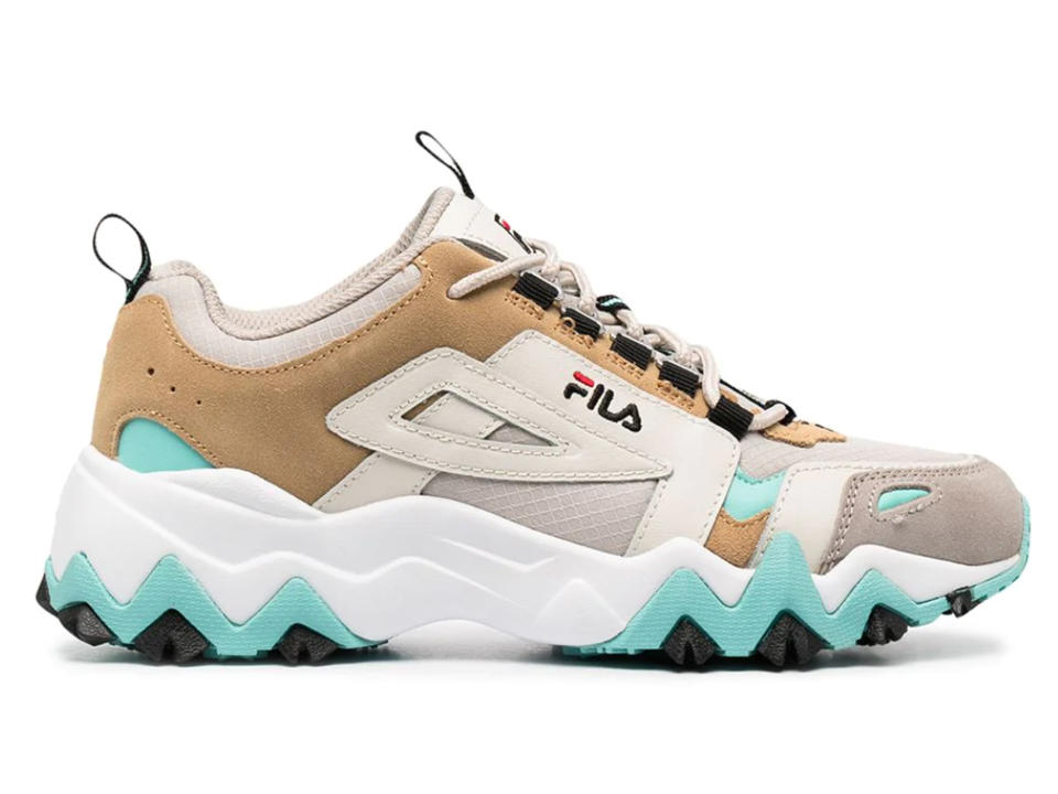 老爹鞋2021｜FILA、PUMA、McQueen低至3折！IU最愛波鞋減至$499、PUMA低至$597