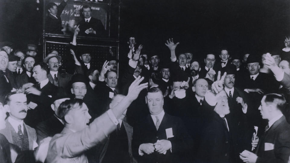 Traders in the Wheat pit of the Board of Trade in Chicago 1920.