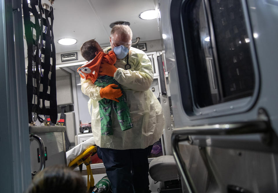 Image: Tri-State EMS Workers Confront Growing Number Of Coronavirus Cases (John Moore / Getty Images)