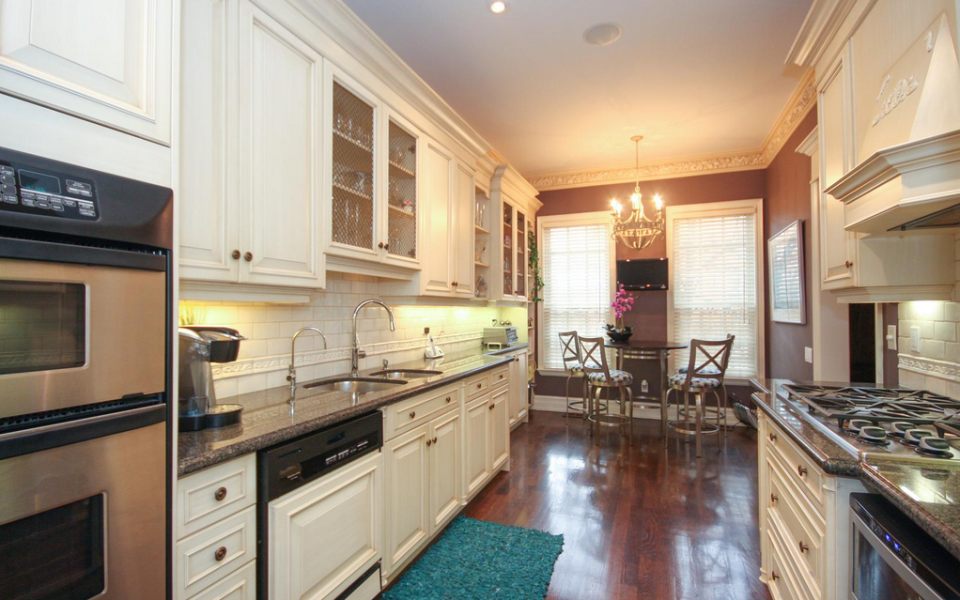 <p>The fully-equipped kitchen has a combined breakfast area. (Royal LePage/BizzImage) </p>