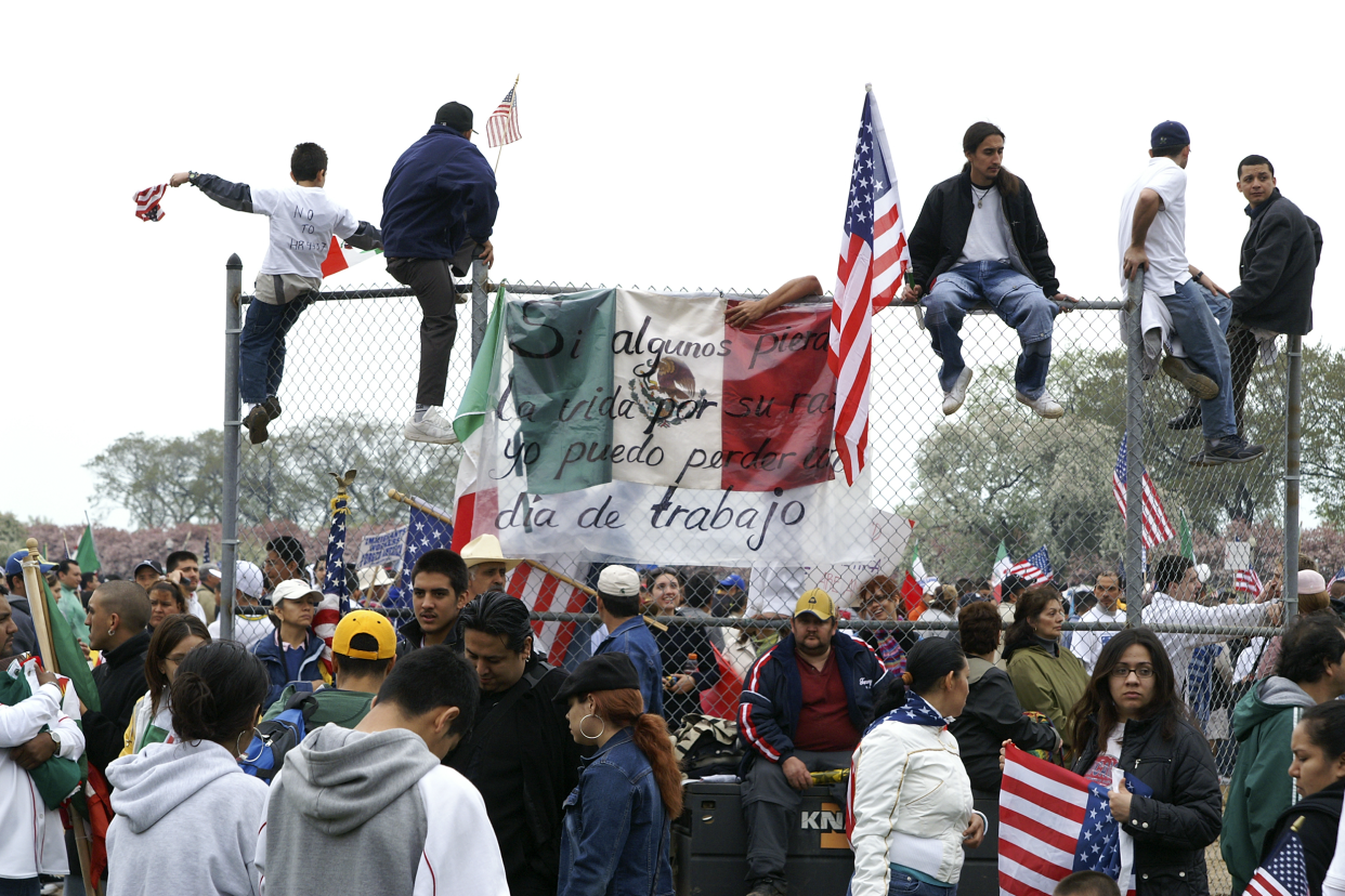 Mexican workers protesting on May Day 2006