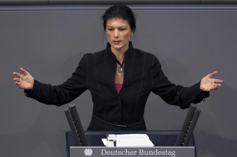 Auch früher wortgewaltig: Sahra Wagenknecht bei einer Bundestagsdebatte im Januar 2012 (Bild: REUTERS/Thomas Peter)