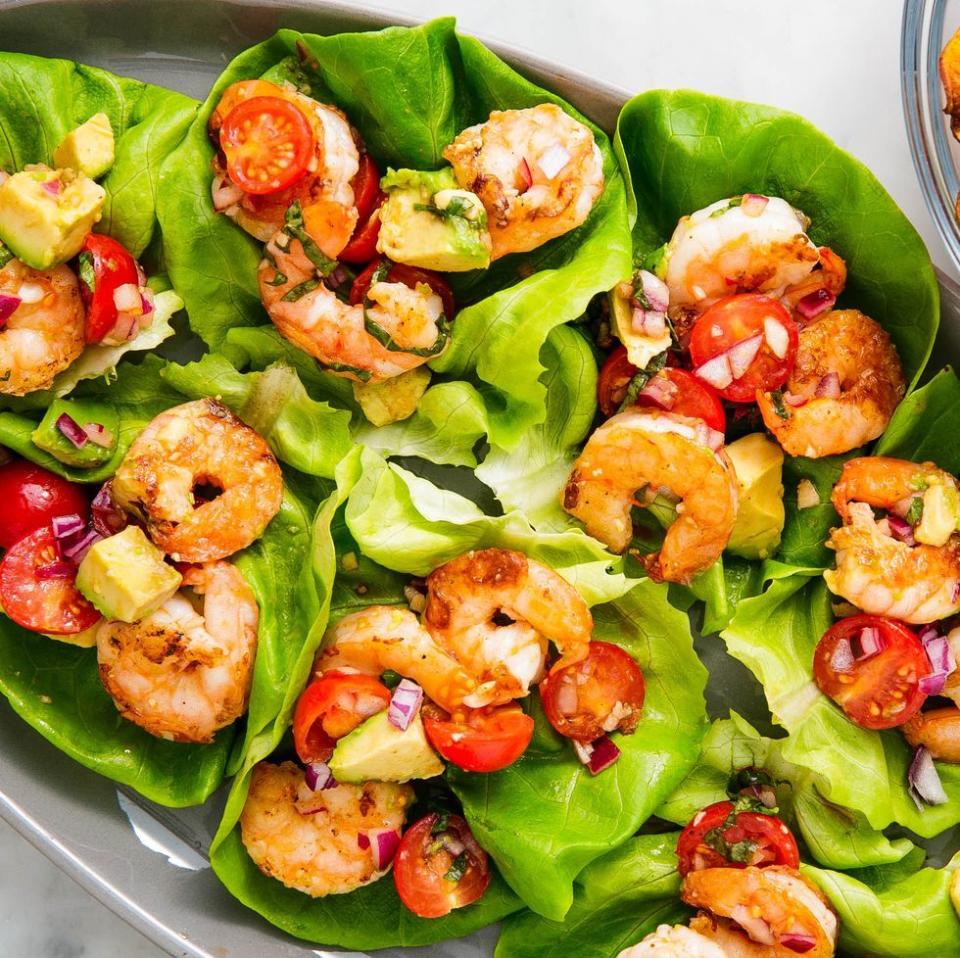 Basil Avocado Prawn Salad Wraps