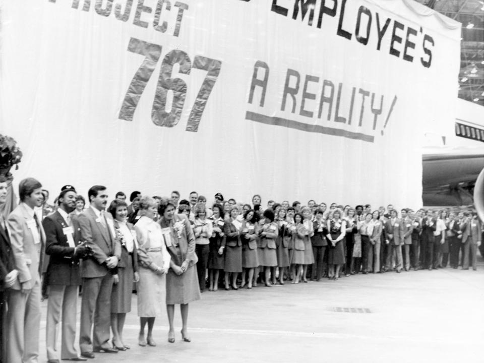 Delta employees at the 767's unveiling ceremony in 1982.