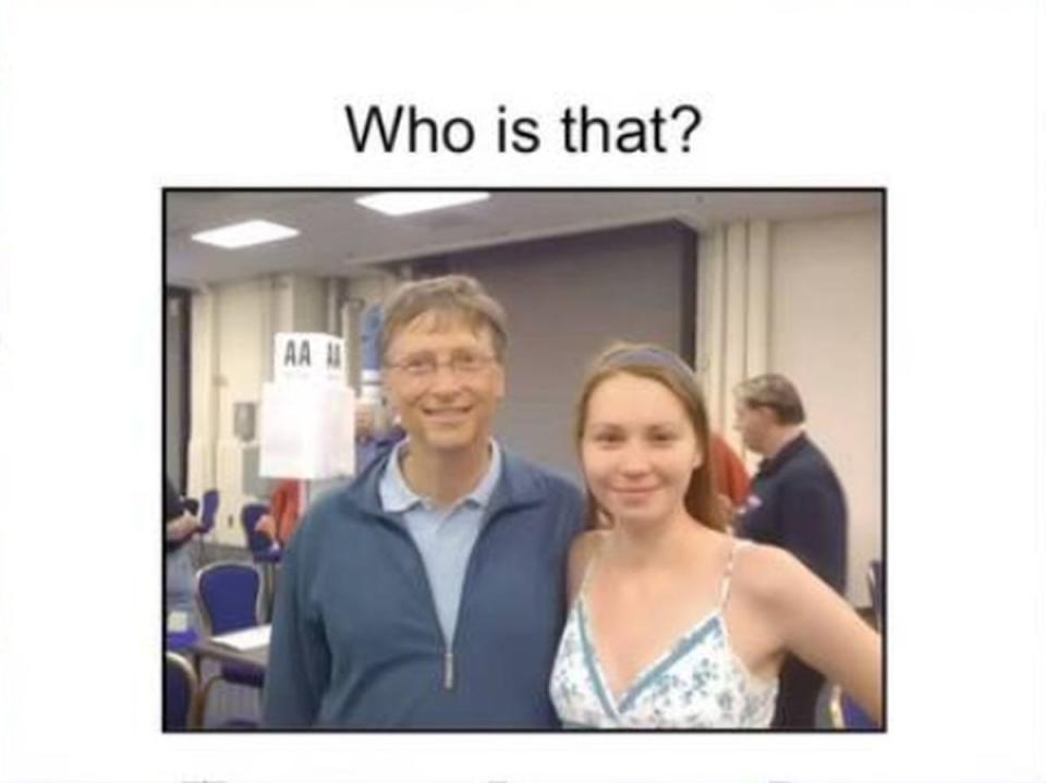 微軟創辦人比爾蓋茲（左）遭爆與俄羅斯橋牌美少女安東諾娃（右）曾有一段地下情，還因此遭人敲詐。