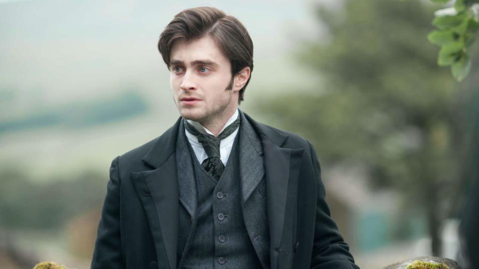 Mit "Die Frau in Schwarz" legte Daniel Radcliffe seine Paraderolle als Harry Potter endgültig ab. Als depressiver Anwalt im England des frühen 20. Jahrhunderts emanzipierte er sich in dem meisterhaften Horror-Thriller mühelos von der Rolle seines Lebens. (Bild: 2011 Concorde Filmverleih GmbH)