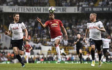 Britain Soccer Football - Tottenham Hotspur v Manchester United - Premier League - White Hart Lane - 14/5/17 Manchester United's Marcus Rashford in action with Tottenham's Jan Vertonghen and Toby Alderweireld Reuters / Dylan Martinez Livepic