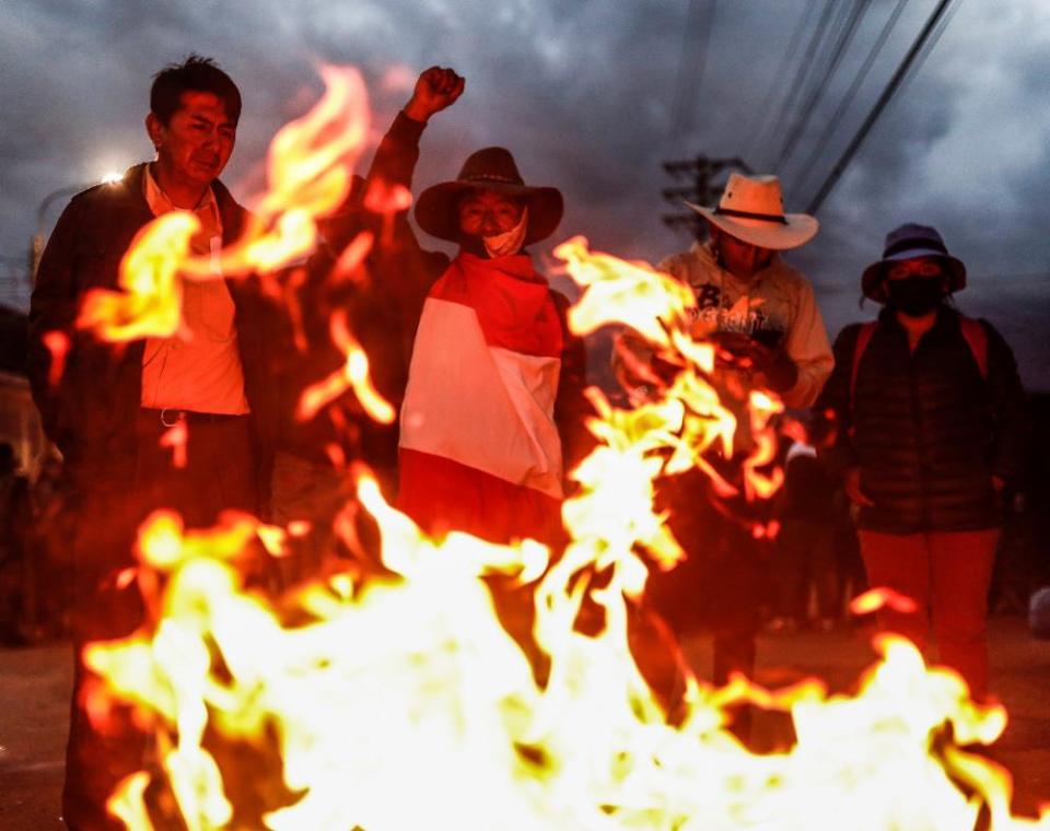 Residents block roads, in Sicuani-Canchis, Cusco province, Peru.