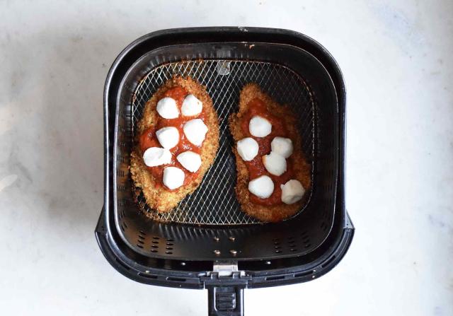 Here's What An Air Fryer Really Does to Your Food