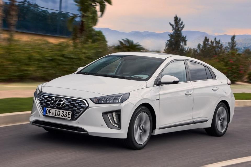 hyundai-ioniq-hybrid-11-9