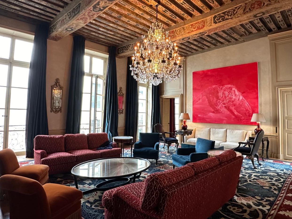 living room of an apartment in paris