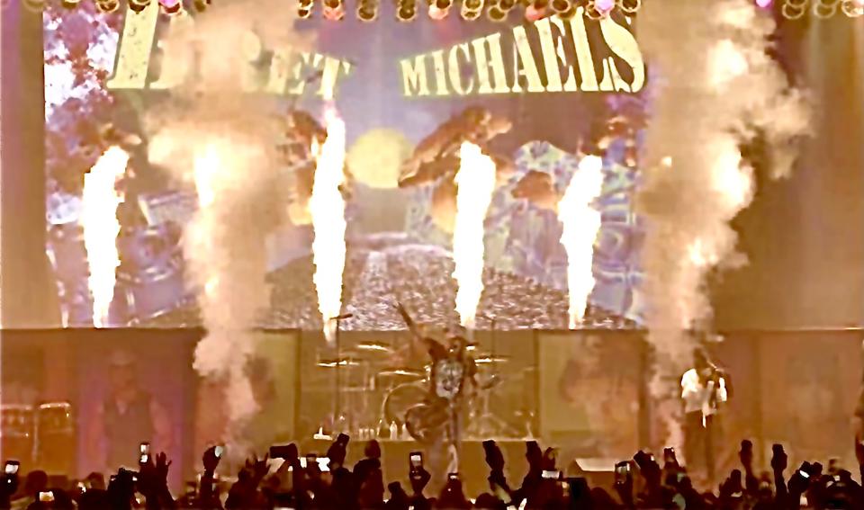 Bret Michaels brought the pyro and the power to a solo show at Brown County Arena in Green Bay, Wis.