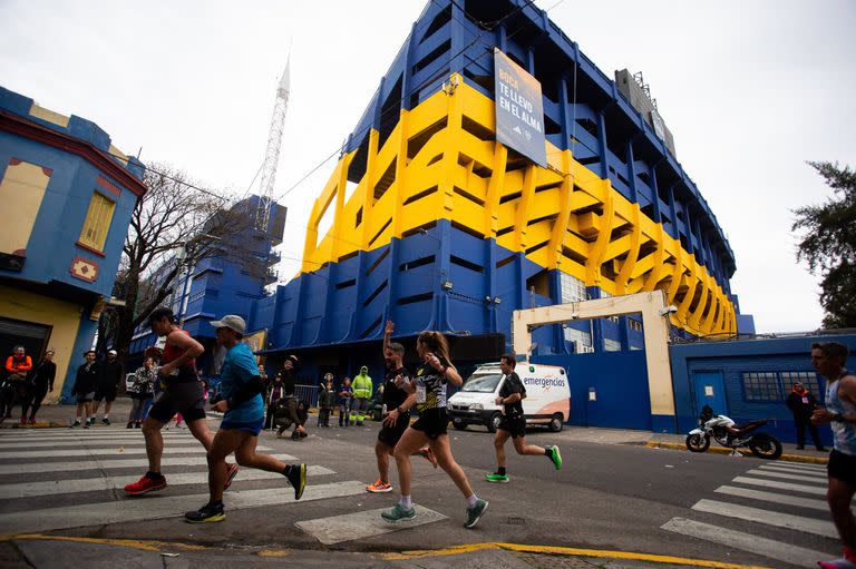 El paso de la Maratón de Buenos Aires por la Boca