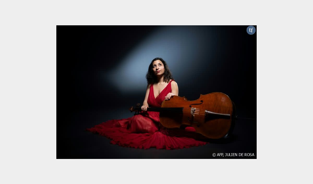 "La musique n'existe que si elle est jouée !" : Astrig Siranossian, la violoncelliste qui célèbre les compositrices oubliées La violoncelliste Astrig Siranossian, le 6 mai 2024, à Paris - AFP, JULIEN DE ROSA