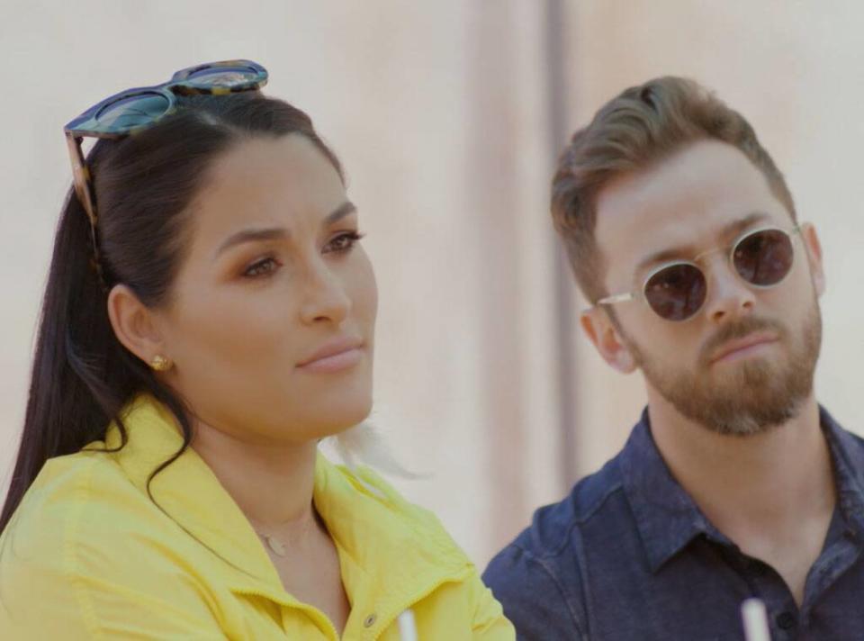 Nikki Bella, Artem Chigvintsev, Total Bellas 603