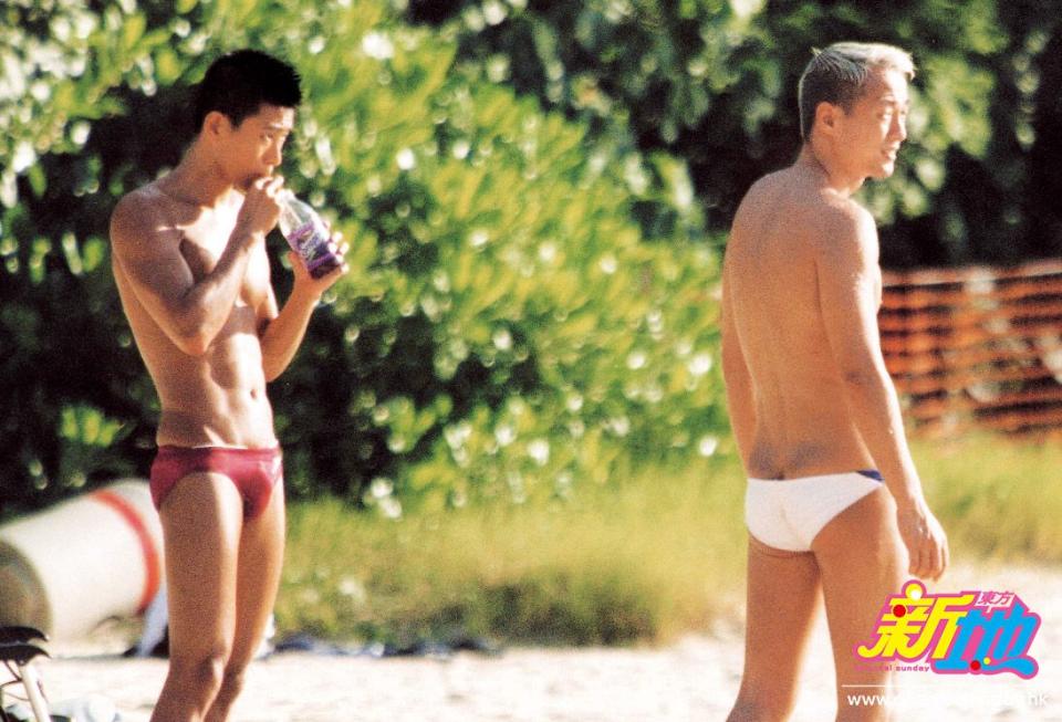 與明仔風雨同路十五年，二人表現恩愛，曾被影到穿三角泳褲在沙灘展現雄風。