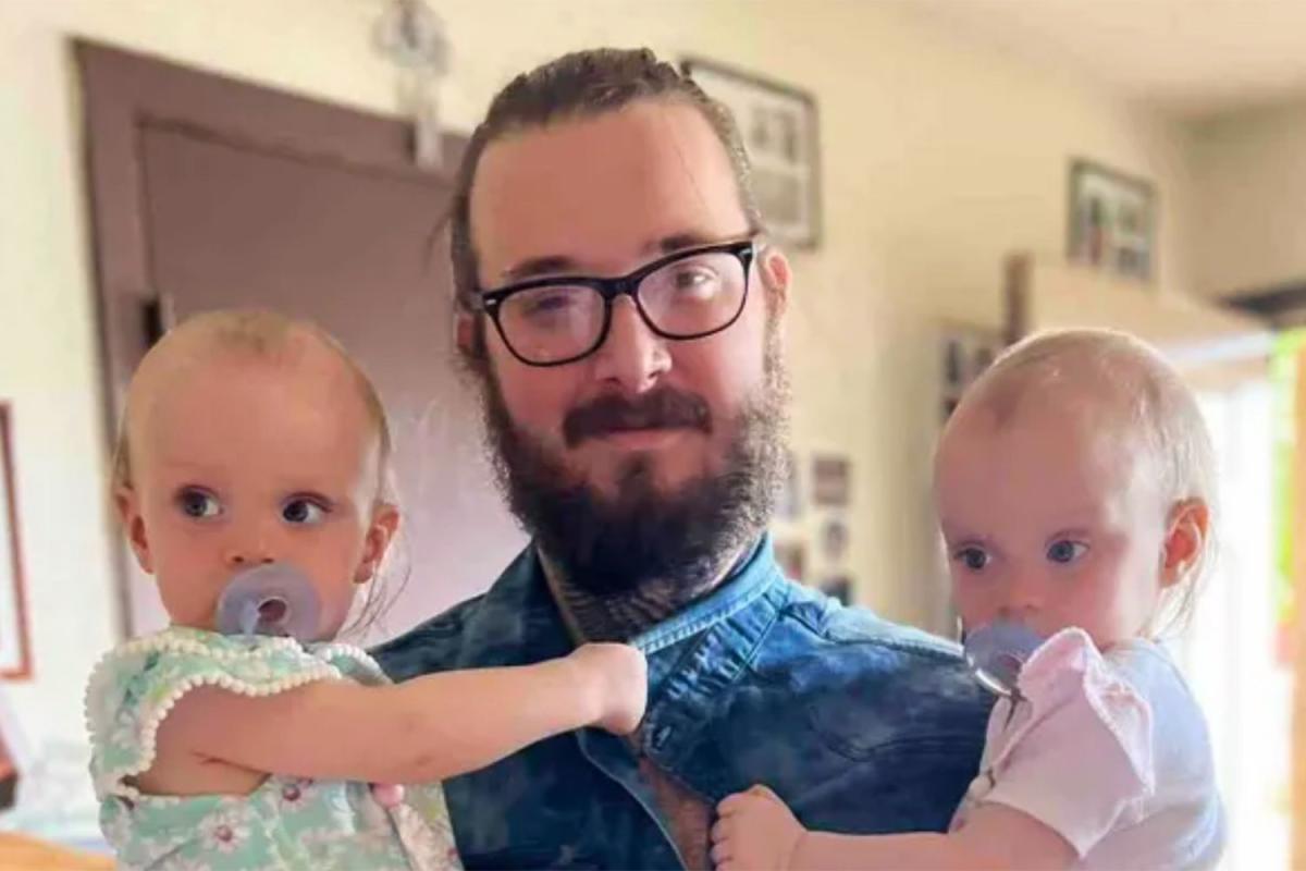 Two-year-old twins found dead in hot car in Oklahoma after caregiver allegedly forgot to drop them off – father speaks out