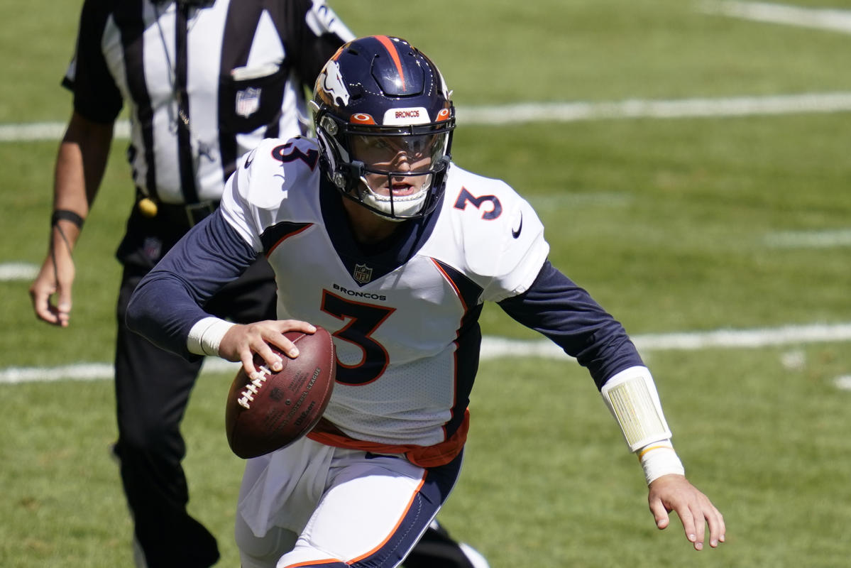 Drew Lock injury: Broncos QB suffers shoulder injury in Week 17 vs.  Chargers, returns to game - DraftKings Network