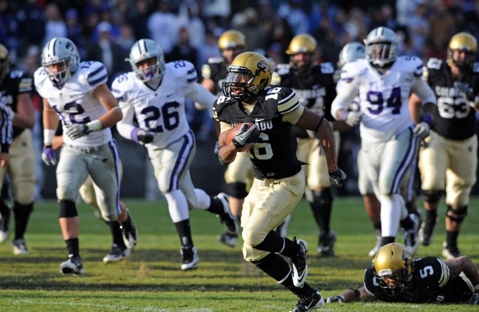 Nov 20, 2010; Boulder, CO, USA; Colorado Buffaloes wide receiver Will Jefferson (16) runs with the football against the Kansas State Wildcats in the second half at Folsom Field. The Buffaloes defeated the Wildcats 44-36. Mandatory Credit: Ron Chenoy-USA TODAY Sports