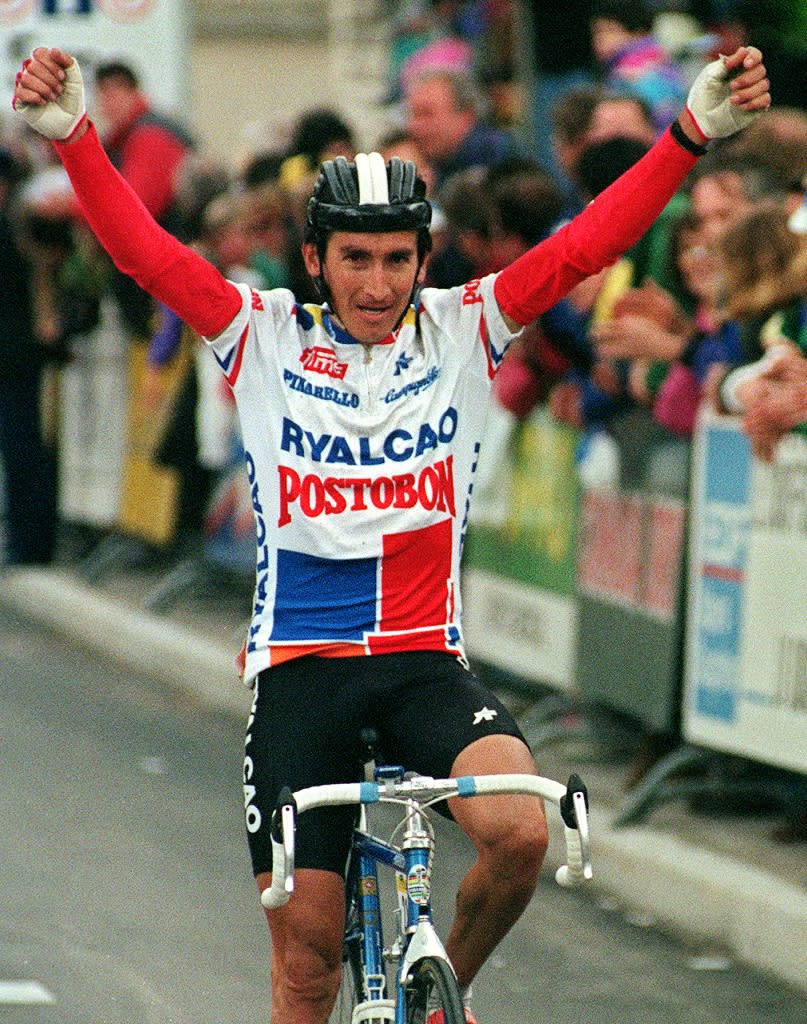 Luis Herrera, vistiendo el maillot del Ryalcao-Postobon, durante sus últimos años como ciclista profesional. / Foto: AFP-Pascal Pavani