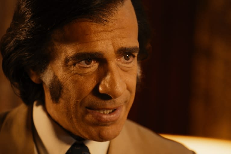 Leonardo Sbaraglia como Carlos Saúl Menem, en el adelanto de la serie de Amazon Prime Video