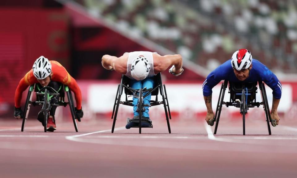 Ying Zhang of China, Leo Pekka Tähti of Finland and Athiwat Paeng-Nuea of Thailand in action.