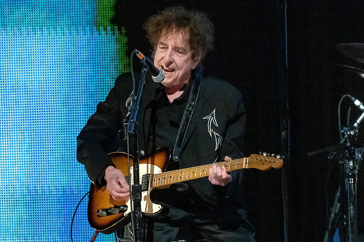 Bob Dylan Is Mixing Up His Setlist to Honor Local Heroes in