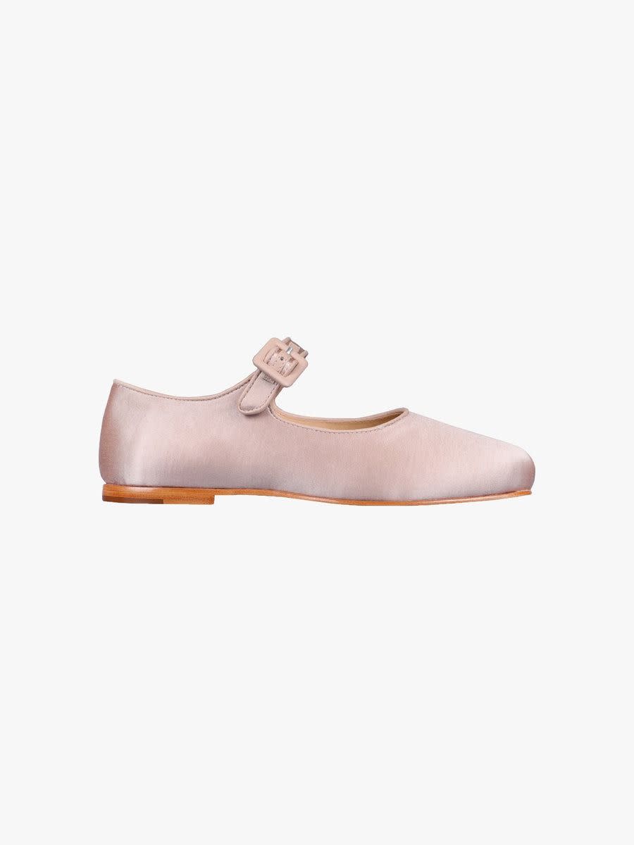 <p><a href="https://go.redirectingat.com?id=74968X1596630&url=https%3A%2F%2Fwww.sandyliang.info%2Fproducts%2Fmary-jane-pointe-in-ballet-satin&sref=https%3A%2F%2Fwww.harpersbazaar.com%2Ffashion%2Ftrends%2Fg46375869%2Fbest-satin-ballet-flats%2F" rel="nofollow noopener" target="_blank" data-ylk="slk:Shop Now;elm:context_link;itc:0;sec:content-canvas" class="link ">Shop Now</a></p><p>Mary Jane Pointe </p><p>sandyliang.info</p><p>$550.00</p><span class="copyright">sandyliang.info</span>