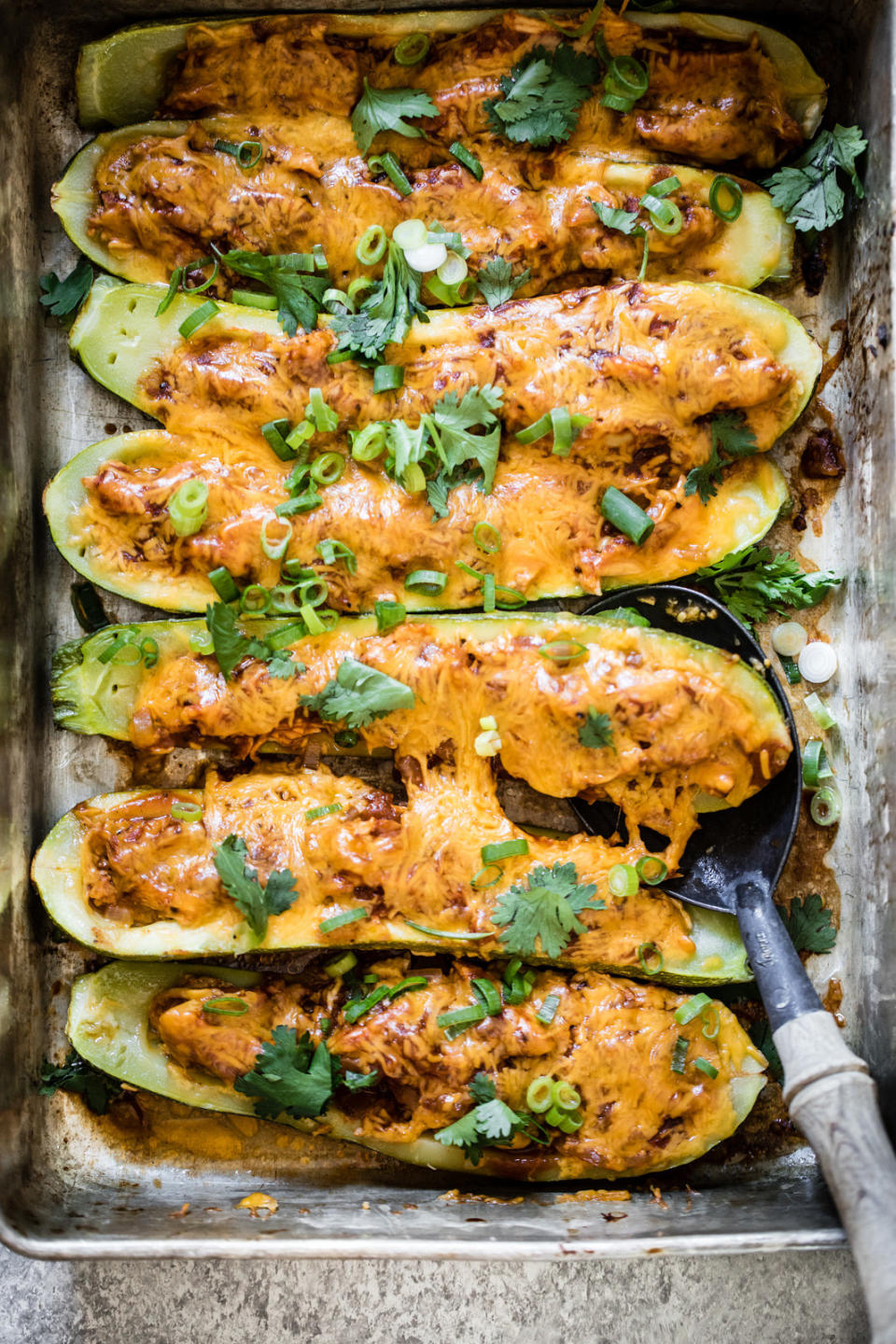 cheesy barbecue chicken zucchini boats