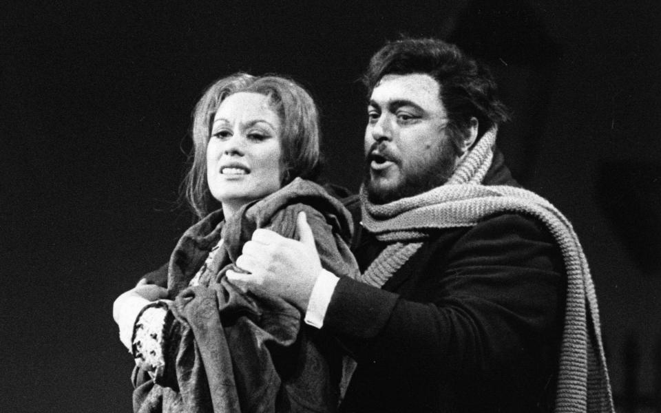 Kiri Te Kanawa and Luciano Pavarotti in La Boheme - Reg Wilson / Rex